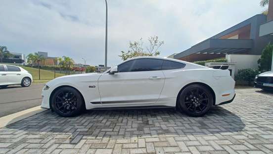 FORD-MUSTANG-2020