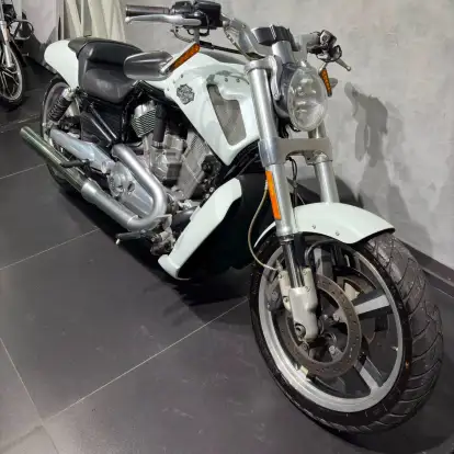 HARLEY-DAVIDSON-V-ROD MUSCLE HARLEY-DAVIDSON-V-ROD MUSCLE-2013