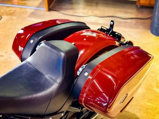 HARLEY-DAVIDSON-LOW RIDER ST-2024