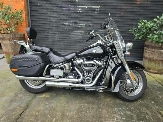 HARLEY-DAVIDSON-SOFTAIL HERITAGE CLASSIC 114-2022