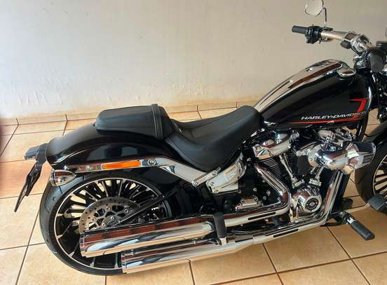 HARLEY-DAVIDSON-SOFTAIL BREAKOUT-2023