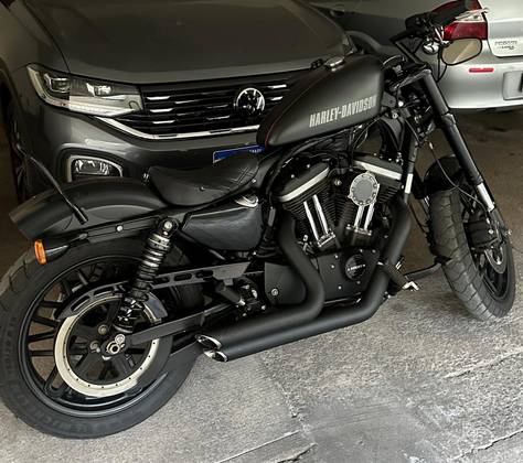 HARLEY-DAVIDSON SPORTSTER ROADSTER 