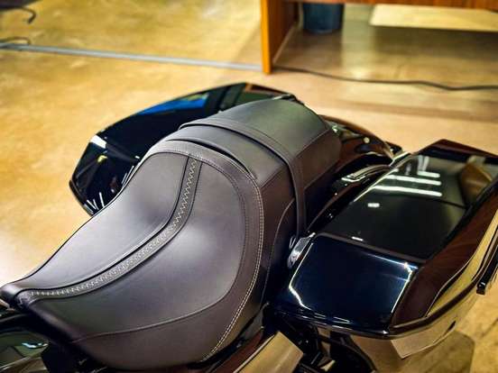 HARLEY-DAVIDSON-STREET GLIDE-2025
