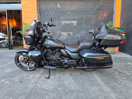 HARLEY-DAVIDSON STREET GLIDE 