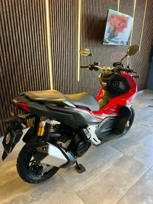 HONDA-ADV-2024