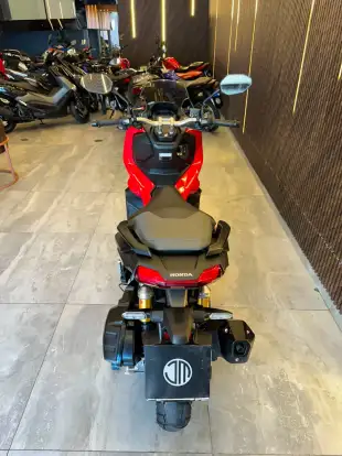 HONDA-ADV-2024