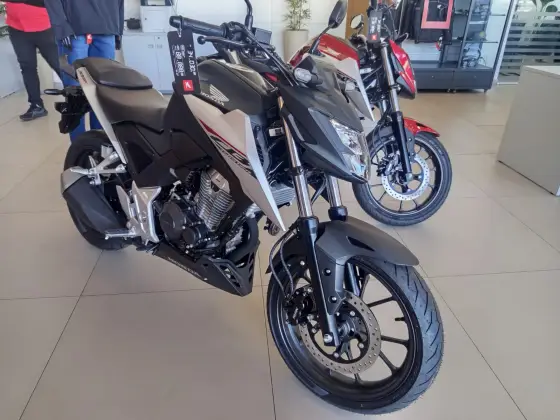 HONDA CB 300F TWISTER CBS 