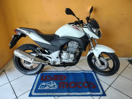 HONDA CB 300R 