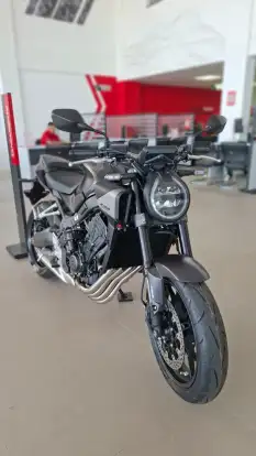 HONDA-CB 650R E-CLUTCH-2026