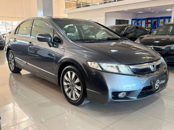 HONDA CIVIC 1.8 LXS 16V FLEX 4P AUTOMÁTICO