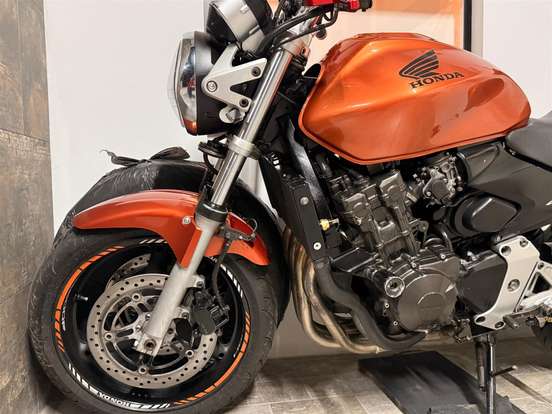 HONDA-CB 600F HORNET HONDA-CB 600F HORNET-2006