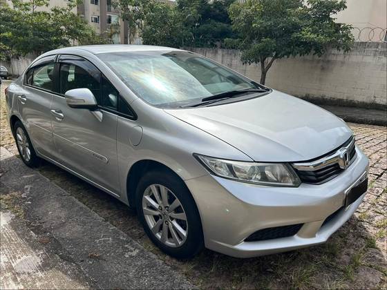 HONDA CIVIC 1.8 LXL 16V FLEX 4P AUTOMÁTICO