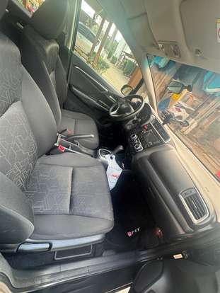 HONDA-FIT-2016