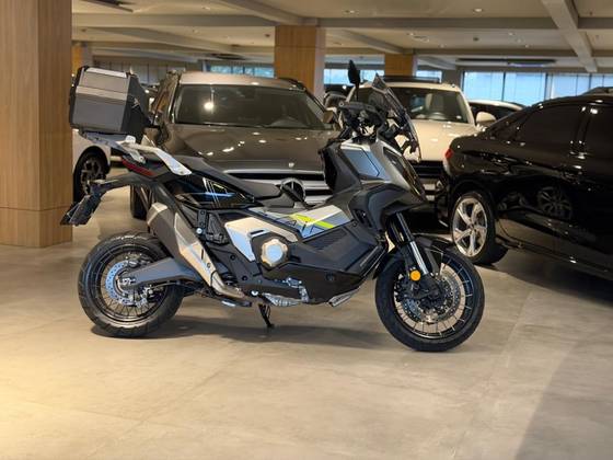 HONDA X-ADV 