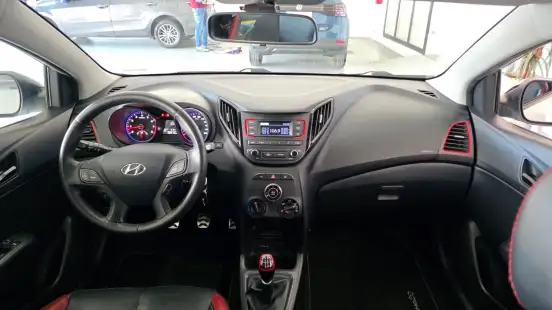 HYUNDAI-HB20-2016