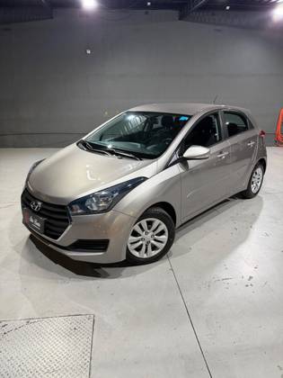 HYUNDAI HB20 1.0 COMFORT PLUS 12V FLEX 4P MANUAL