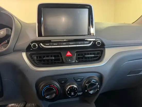 HYUNDAI-HB20S-2025