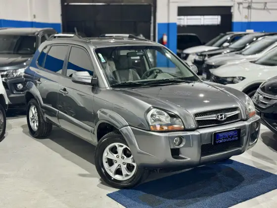 HYUNDAI TUCSON 2.0 MPFI GLS TOP 16V 143CV 2WD FLEX 4P AUTOMÁTICO