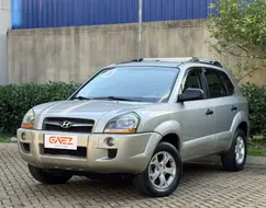 HYUNDAI TUCSON 2.0 MPFI GL 16V 142CV 2WD GASOLINA 4P AUTOMÁTICO HYUNDAI TUCSON 2.0 MPFI GL 16V 142CV 2WD GASOLINA 4P AUTOMÁTICO