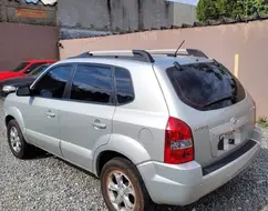 HYUNDAI TUCSON 2.0 MPFI GLS 16V 143CV 2WD FLEX 4P AUTOMÁTICO HYUNDAI TUCSON 2.0 MPFI GLS 16V 143CV 2WD FLEX 4P AUTOMÁTICO