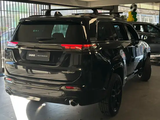 JEEP-COMMANDER-2024