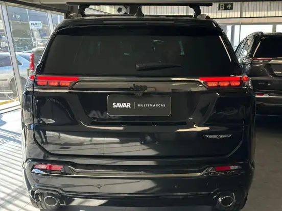 JEEP-COMMANDER-2.0 HURRICANE 4 TURBO GASOLINA BLACKHAWK AT9 JEEP-COMMANDER-2024