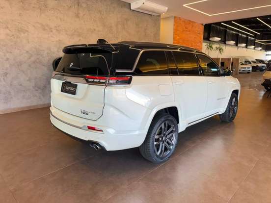JEEP-COMMANDER-2.0 HURRICANE 4 TURBO GASOLINA OVERLAND AT9 JEEP-COMMANDER-2024