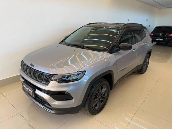 JEEP COMPASS 1.3 T270 TURBO FLEX LONGITUDE AT6