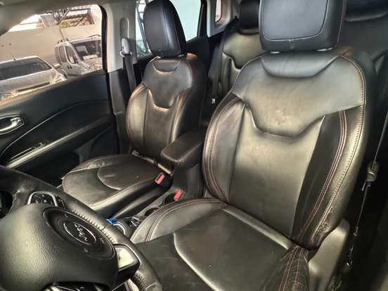 JEEP-COMPASS-2.0 16V DIESEL LONGITUDE 4X4 AUTOMÁTICO JEEP-COMPASS-2016