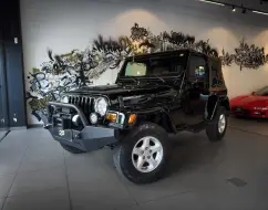 JEEP WRANGLER 4.0 SPORT 4X4 TETO LONA 6I 12V GASOLINA 2P AUTOMÁTICO JEEP WRANGLER 4.0 SPORT 4X4 TETO LONA 6I 12V GASOLINA 2P AUTOMÁTICO