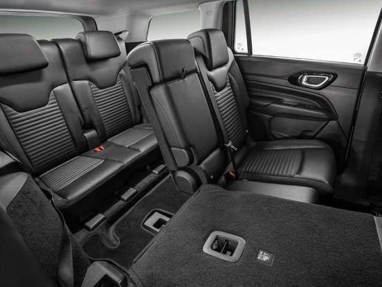 JEEP-COMMANDER-2.0 TD380 TURBO DIESEL LIMITED AT9 JEEP-COMMANDER-2023