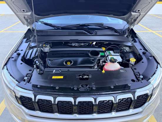 JEEP-COMMANDER-2022