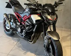 KAWASAKI Z900 KAWASAKI Z900