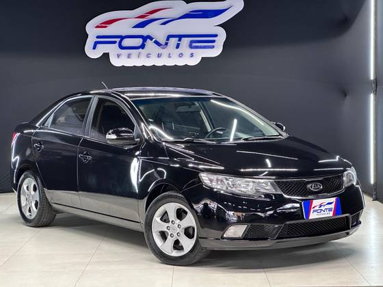 KIA CERATO 1.6 EX SEDAN 16V GASOLINA 4P AUTOMÁTICO