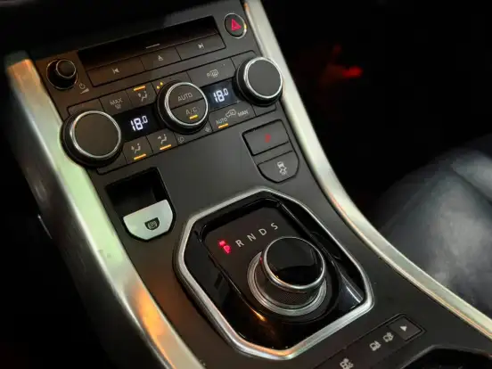 LAND ROVER-RANGE ROVER EVOQUE-2.0 DYNAMIC TECH 4WD 16V GASOLINA 4P AUTOMÁTICO LAND ROVER-RANGE ROVER EVOQUE-2012