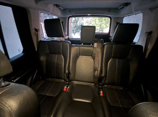 LAND ROVER-DISCOVERY 4-2011
