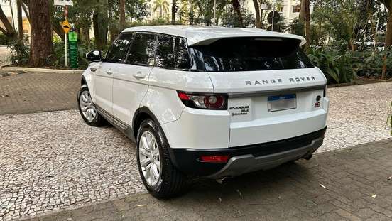 LAND ROVER-RANGE ROVER EVOQUE-2.0 PURE 4WD 16V GASOLINA 4P AUTOMÁTICO LAND ROVER-RANGE ROVER EVOQUE-2014