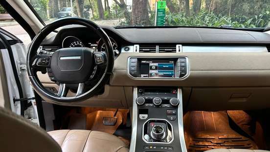 LAND ROVER-RANGE ROVER EVOQUE-2.0 PURE 4WD 16V GASOLINA 4P AUTOMÁTICO LAND ROVER-RANGE ROVER EVOQUE-2014