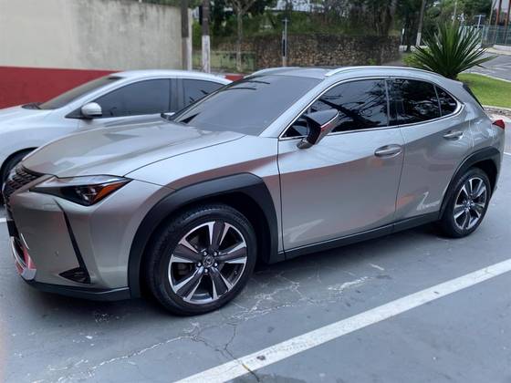 LEXUS UX 250h 2.0 VVT-I HYBRID LUXURY CVT