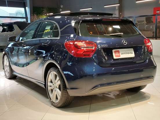 MERCEDES-BENZ-A 200-2018