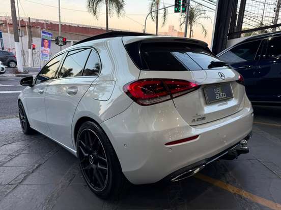 MERCEDES-BENZ-A 250-2.0 CGI GASOLINA 7G-DCT MERCEDES-BENZ-A 250-2021