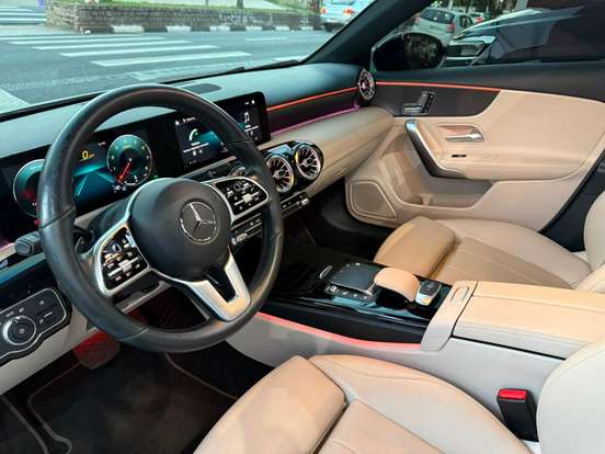 MERCEDES-BENZ-A 250-2.0 CGI GASOLINA 7G-DCT MERCEDES-BENZ-A 250-2021