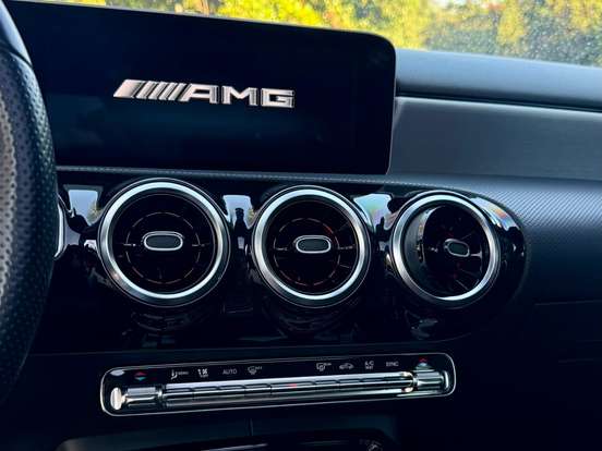 MERCEDES-BENZ-A 35 AMG-2020