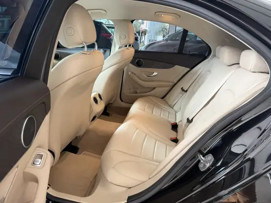 MERCEDES-BENZ-C 180-2019