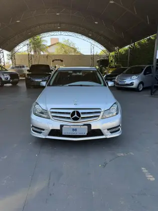 MERCEDES-BENZ C 200 1.8 CGI AVANTGARDE 16V GASOLINA 4P AUTOMÁTICO MERCEDES-BENZ C 200 1.8 CGI AVANTGARDE 16V GASOLINA 4P AUTOMÁTICO