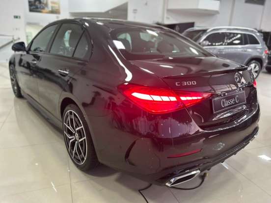 MERCEDES-BENZ-C 300-2025