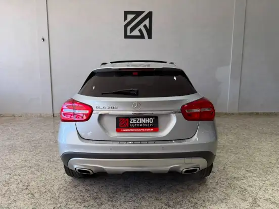 MERCEDES-BENZ-GLA 200-1.6 CGI VISION 16V TURBO FLEX 4P AUTOMÁTICO MERCEDES-BENZ-GLA 200-2015