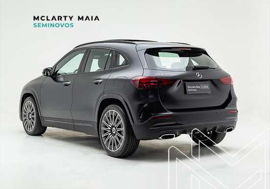 MERCEDES-BENZ-GLA 200-2025
