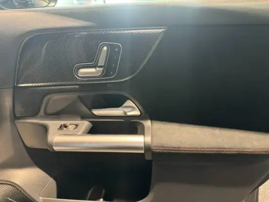 MERCEDES-BENZ-GLA 35 AMG-2.0 MHEV 4MATIC SPEEDSHIFT MERCEDES-BENZ-GLA 35 AMG-2026