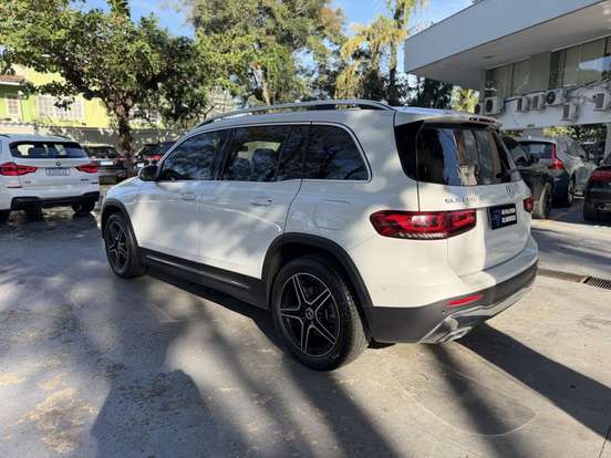 MERCEDES-BENZ-GLB 200-2022